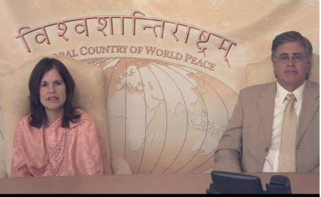 Dr Raymond and Boyum.png - Dr Eloise Raymond and Dr Kenneth Boyum. Dr Raymond is coordinating affordable Vastu housing project in Maharishi Vedic City and explained a variety of size and price options for the Vastu townhouses that are now available in the new 'Invincibility Peace Colony' housing development.